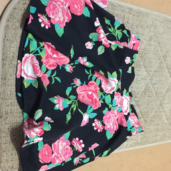 Floral mini skirt - Picture 2 of 2